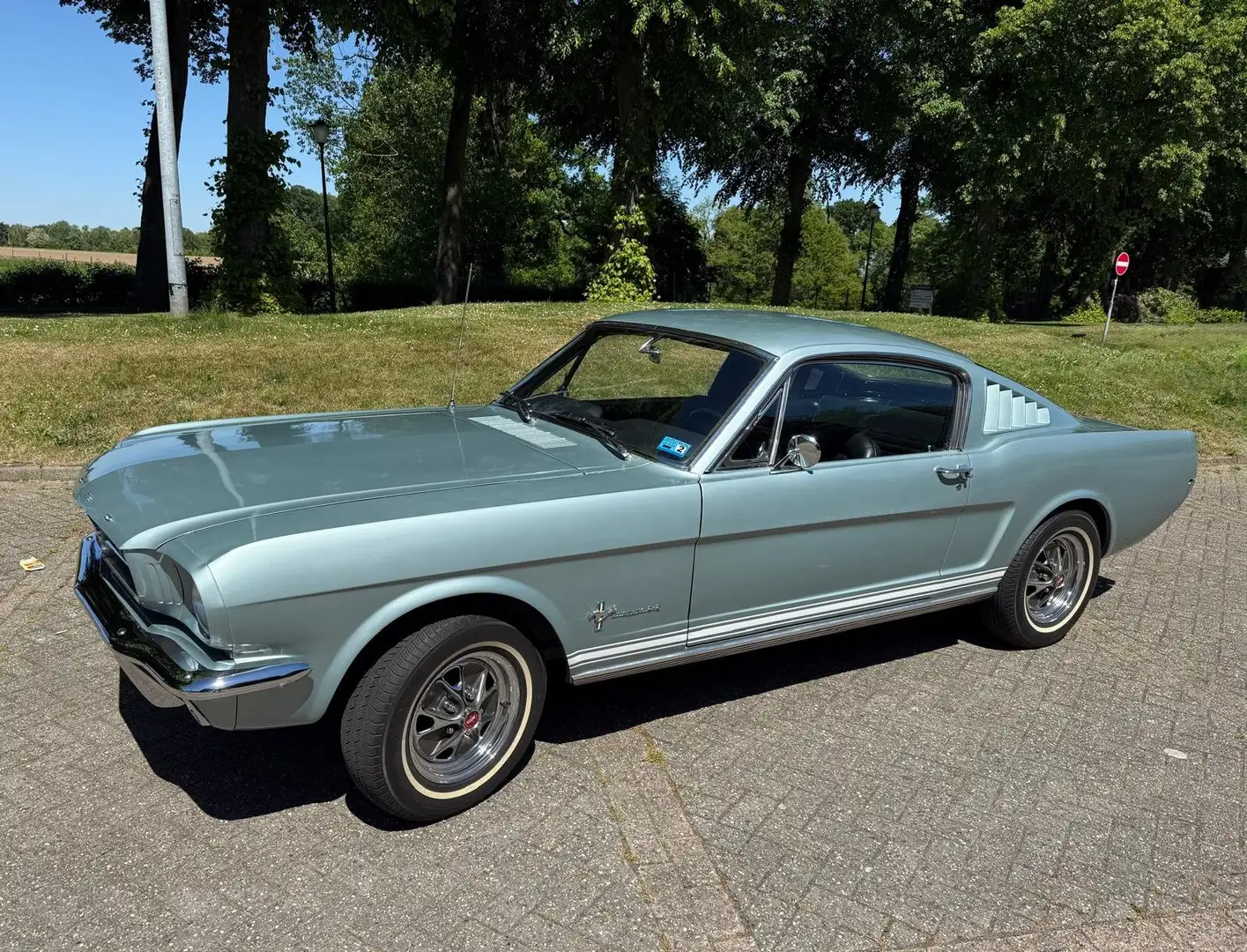 Ford Mustang Fastback 2+2 Zilver - 1