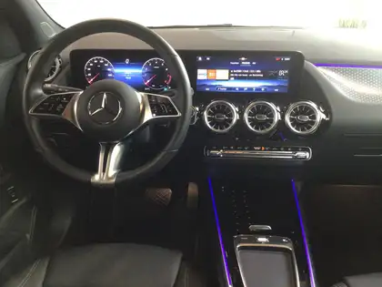 Annonce voiture d'occasion Mercedes-Benz GLA 180 - CARADIZE