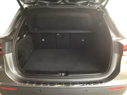 Annonce voiture d'occasion Mercedes-Benz GLA 180 - CARADIZE