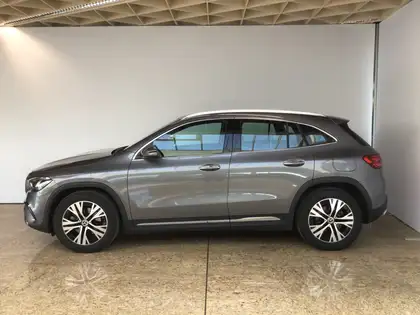 Annonce voiture d'occasion Mercedes-Benz GLA 180 - CARADIZE