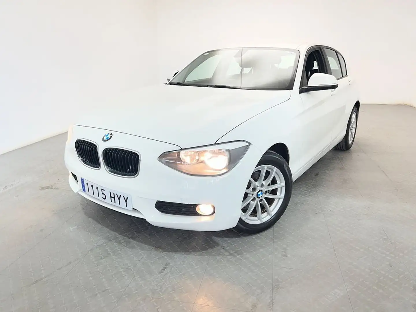 BMW 116 116d Blanco - 1