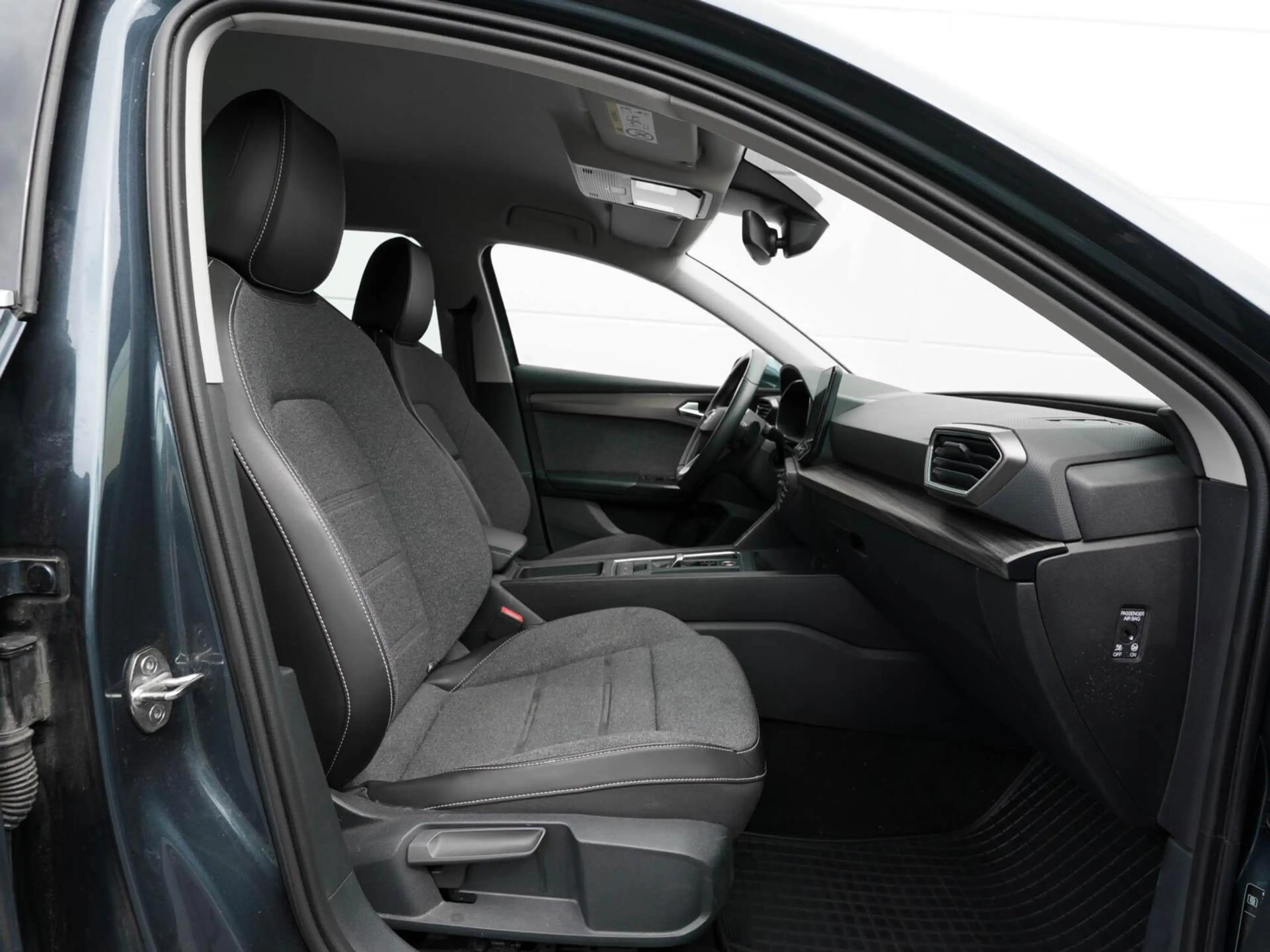 SEAT Leon e-Hybrid Sportstourer 1.4 TSI eHybrid 204pk PHEV Xcellencee — photo 16