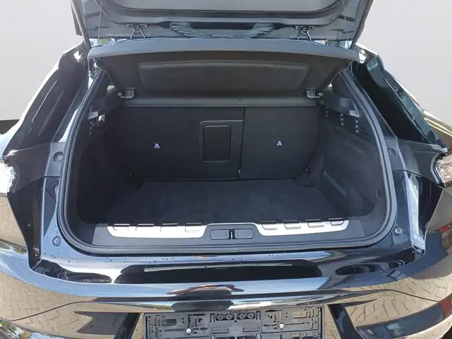 DS Automobiles DS 4 view 9