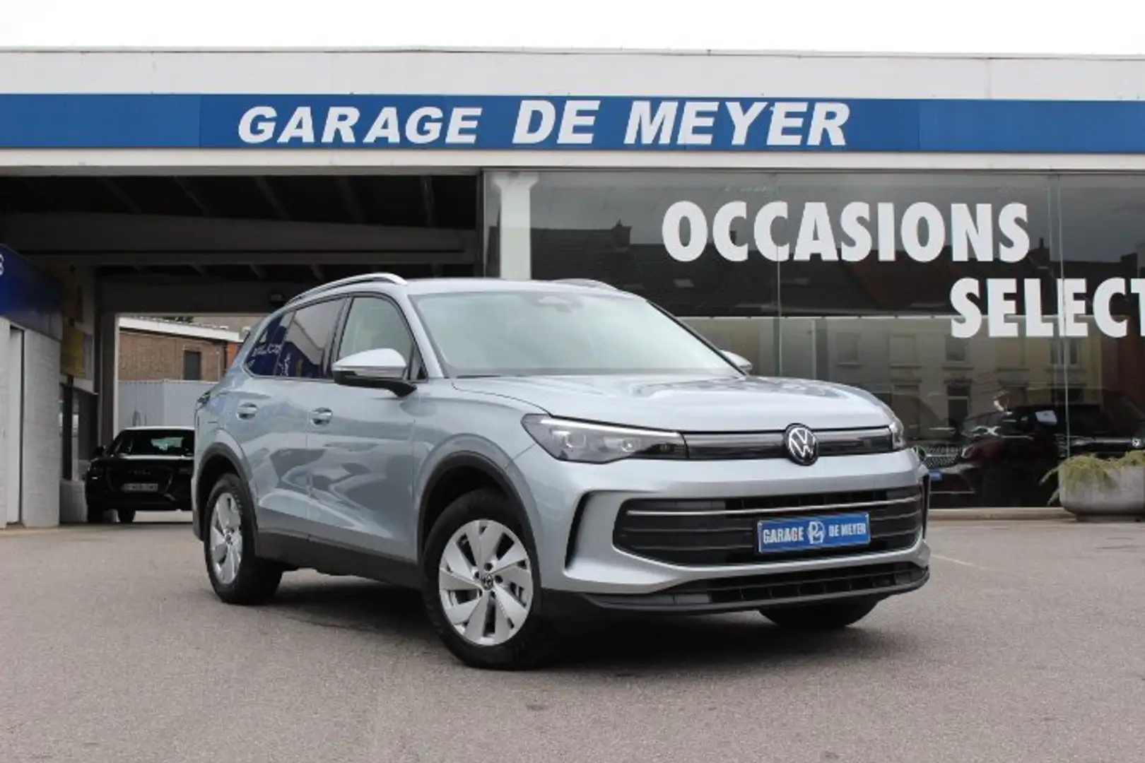Volkswagen Tiguan 2.0 TDI SCR Life Business DSG Silber - 1