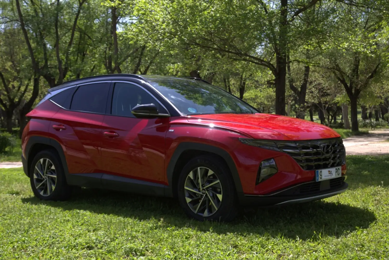 Hyundai TUCSON 1.6 CRDI 48V Tecno 2C 4x2 DT Rosso - 2