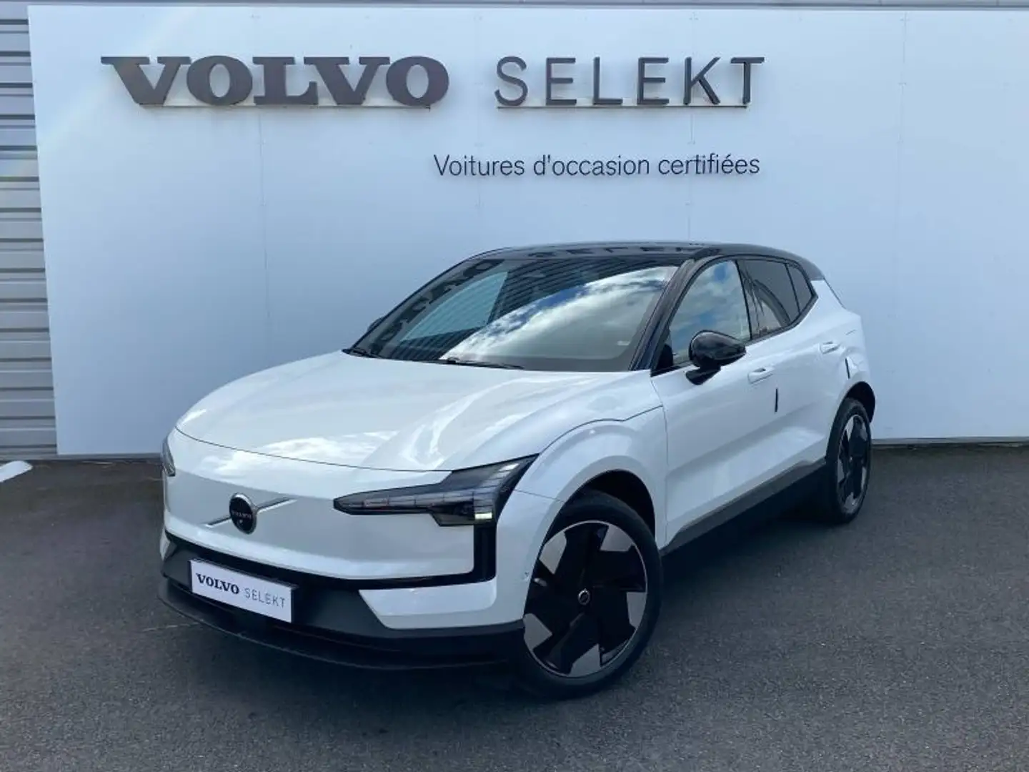 Volvo EX30 Twin Performance 428ch Ultra Blanc - 1