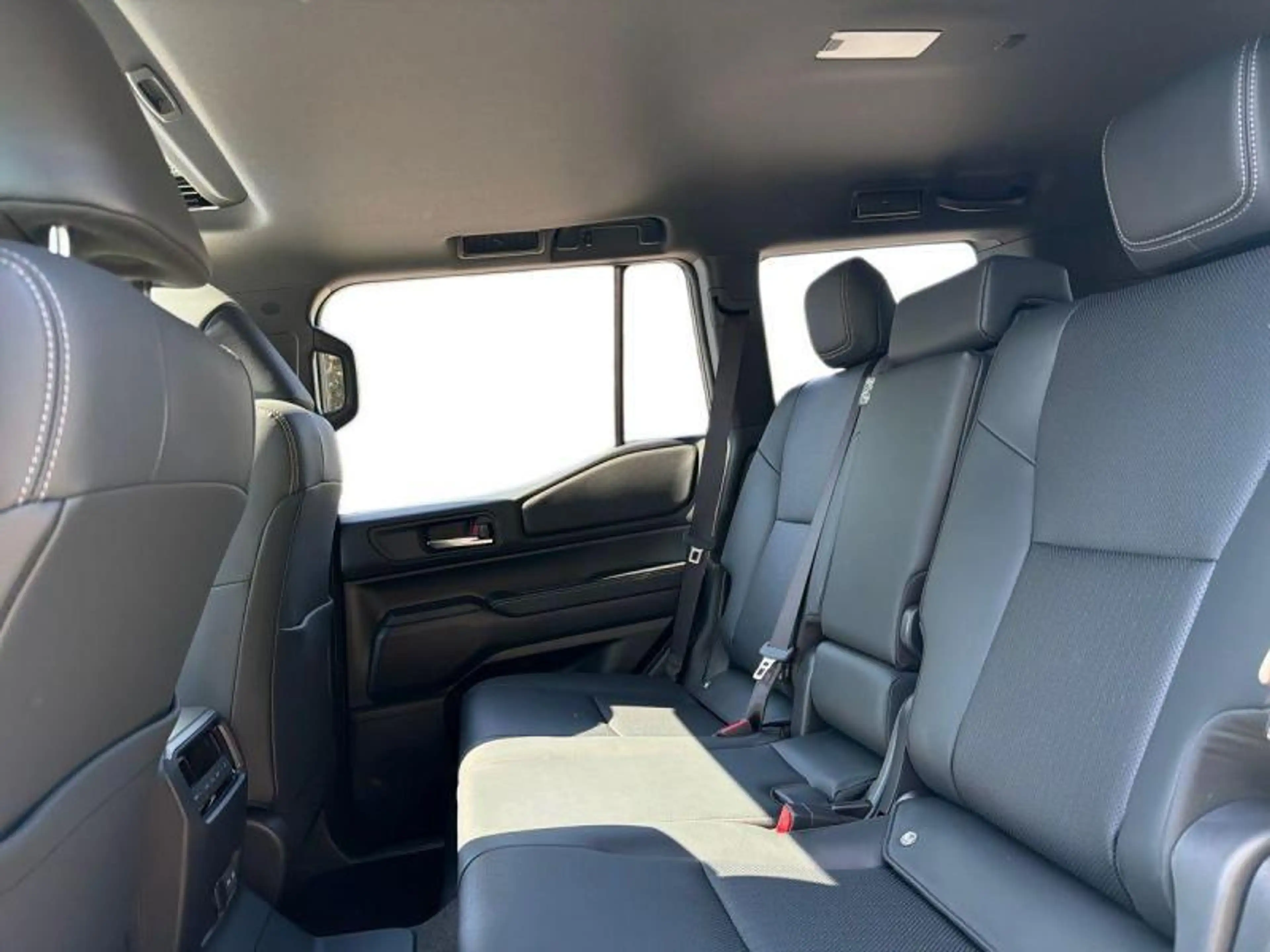 Toyota Land Cruiser VX 72851 + BTW — photo 9
