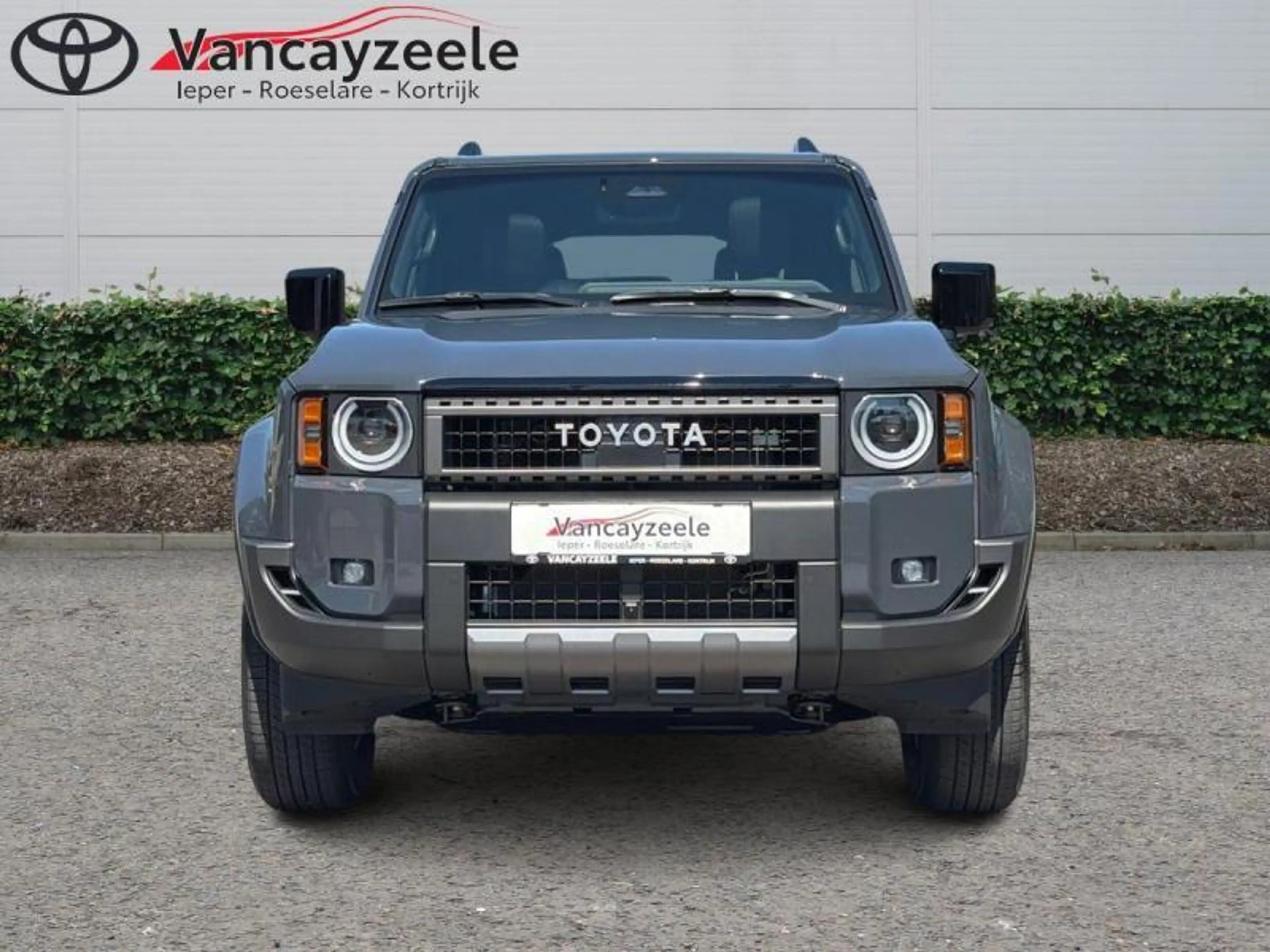 Toyota Land Cruiser VX 72851 + BTW — photo 2
