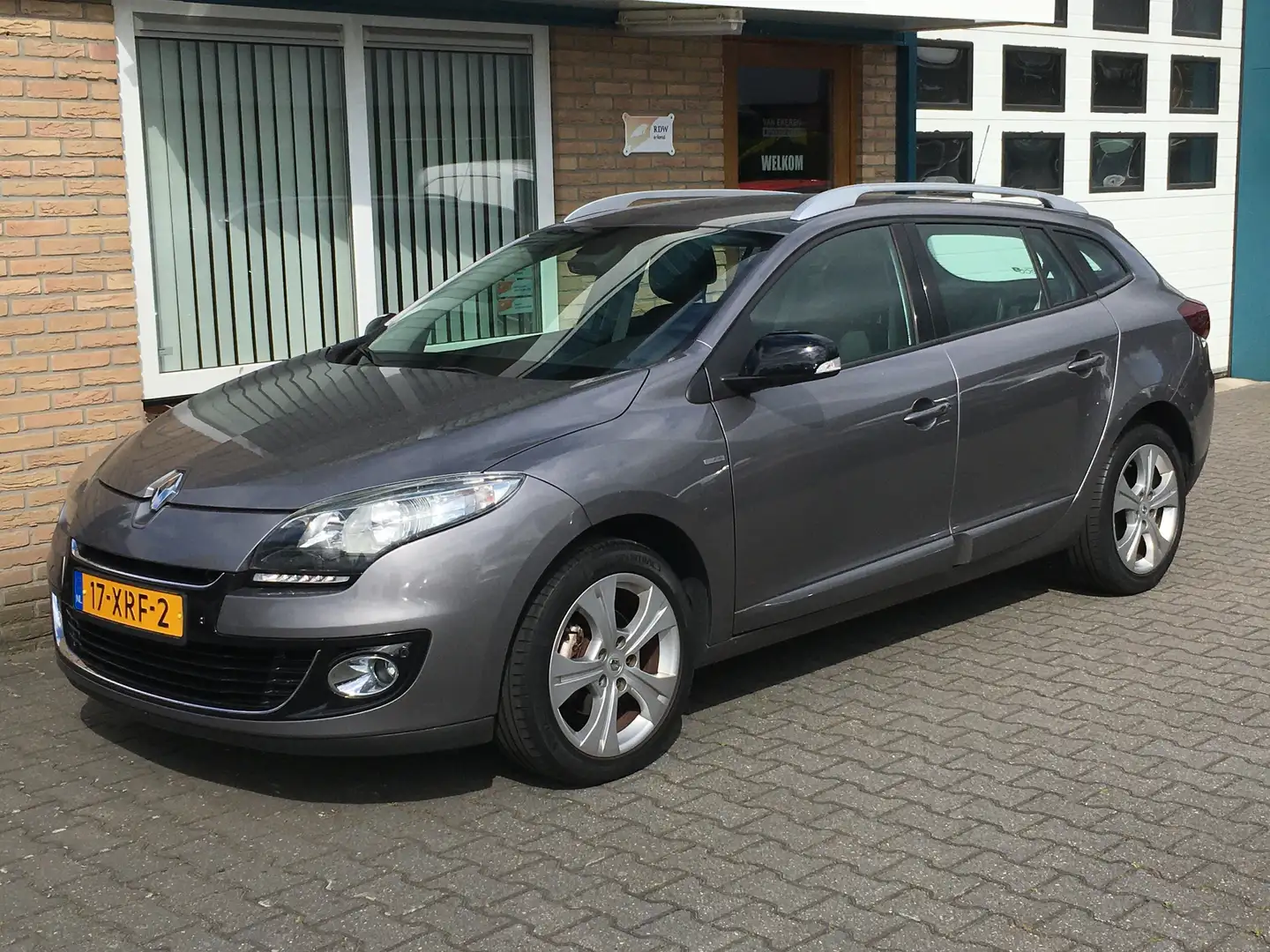 Renault Megane Estate 1.5 dCi Bose Grijs - 1