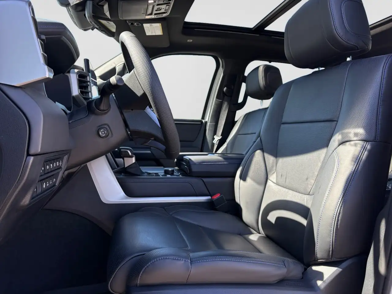 Toyota Tundra снимка Toyota Tundra