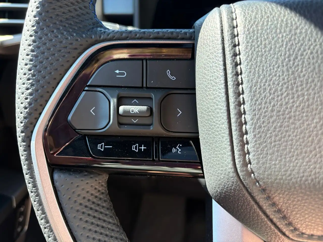 Toyota Tundra снимка Toyota Tundra