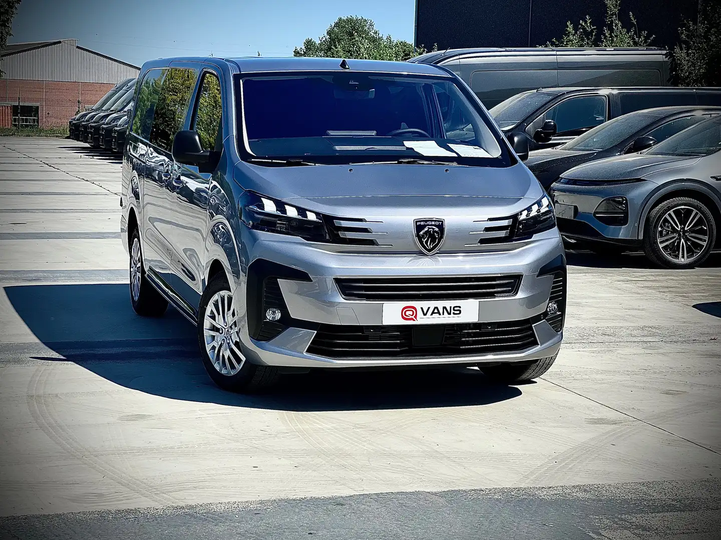 Peugeot Expert Dubbele Cabine L3 180 PK Automaat NAVI / CAMERA Grijs - 1