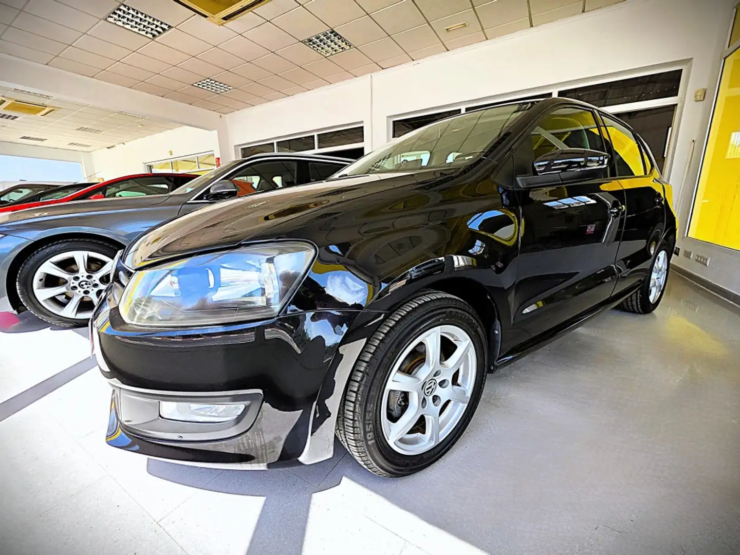 Volkswagen Polo 1.2 TSI Advance DSG 90 Negro - 2
