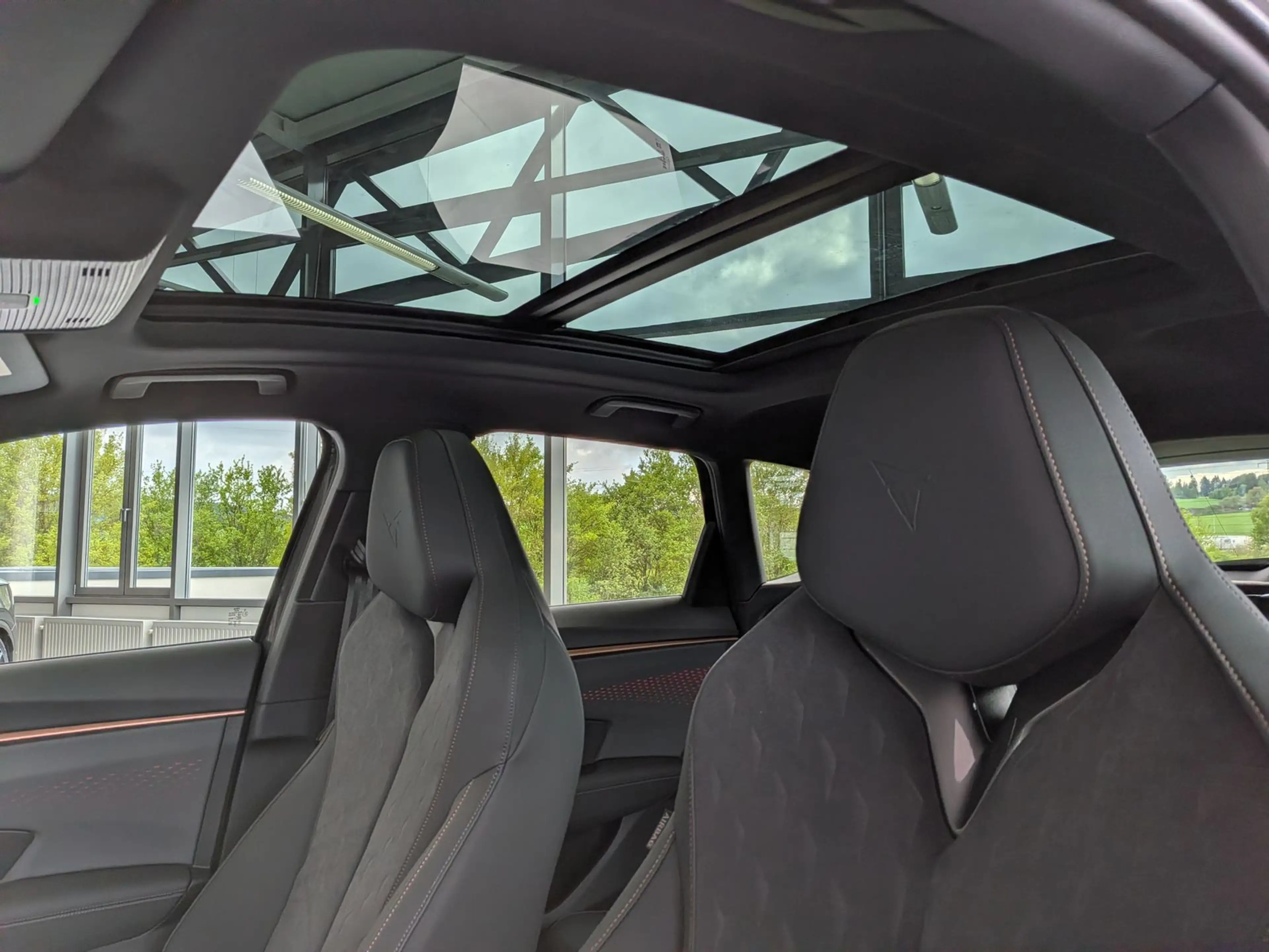 CUPRA Terramar 2.0 VZ 4D Drive-XL Matrix Pano 5J-Gar. — photo 14