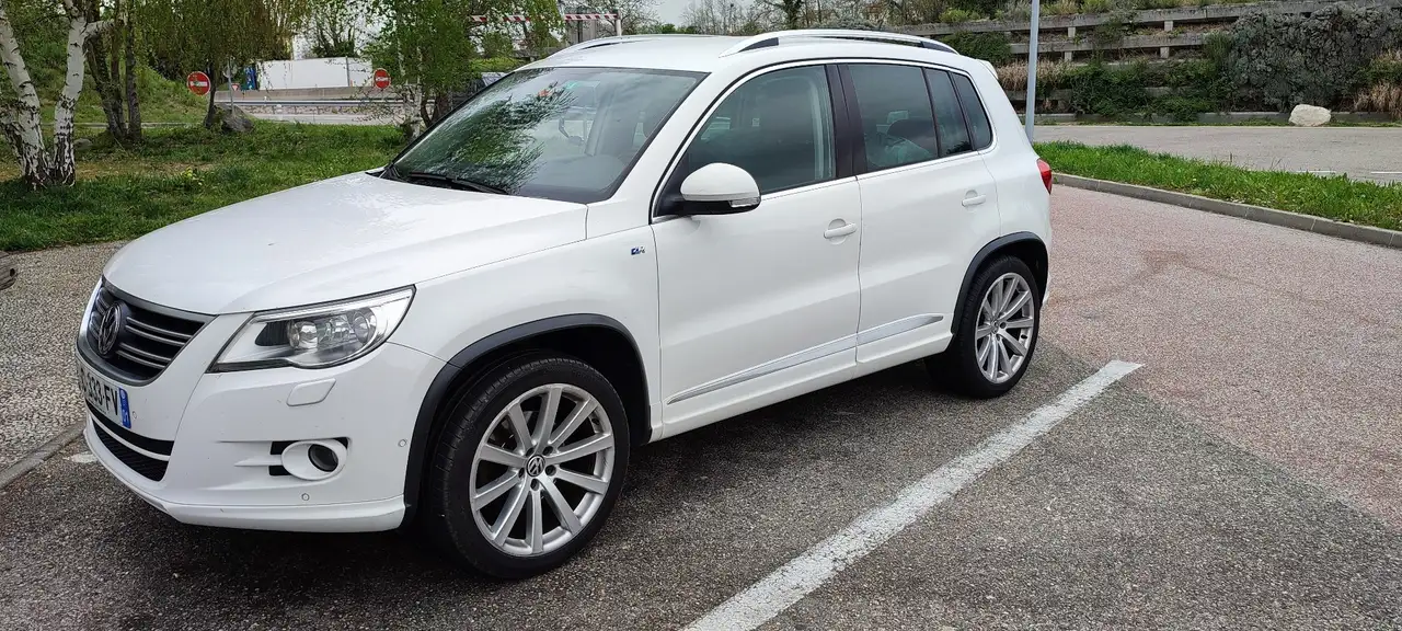 Volkswagen Tiguan 2.0 TSI 200 CARAT 4MOTION DSG7