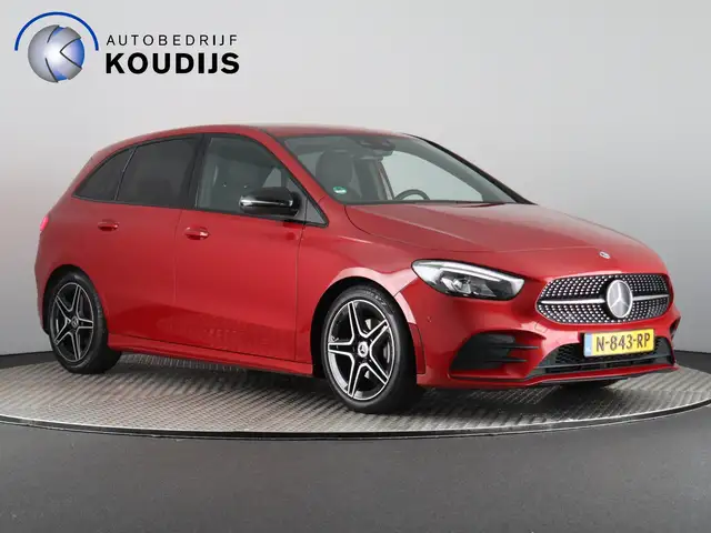 Mercedes-Benz B 180 Business Solution AMG (NL-Auto / Camera / ACC / Sf