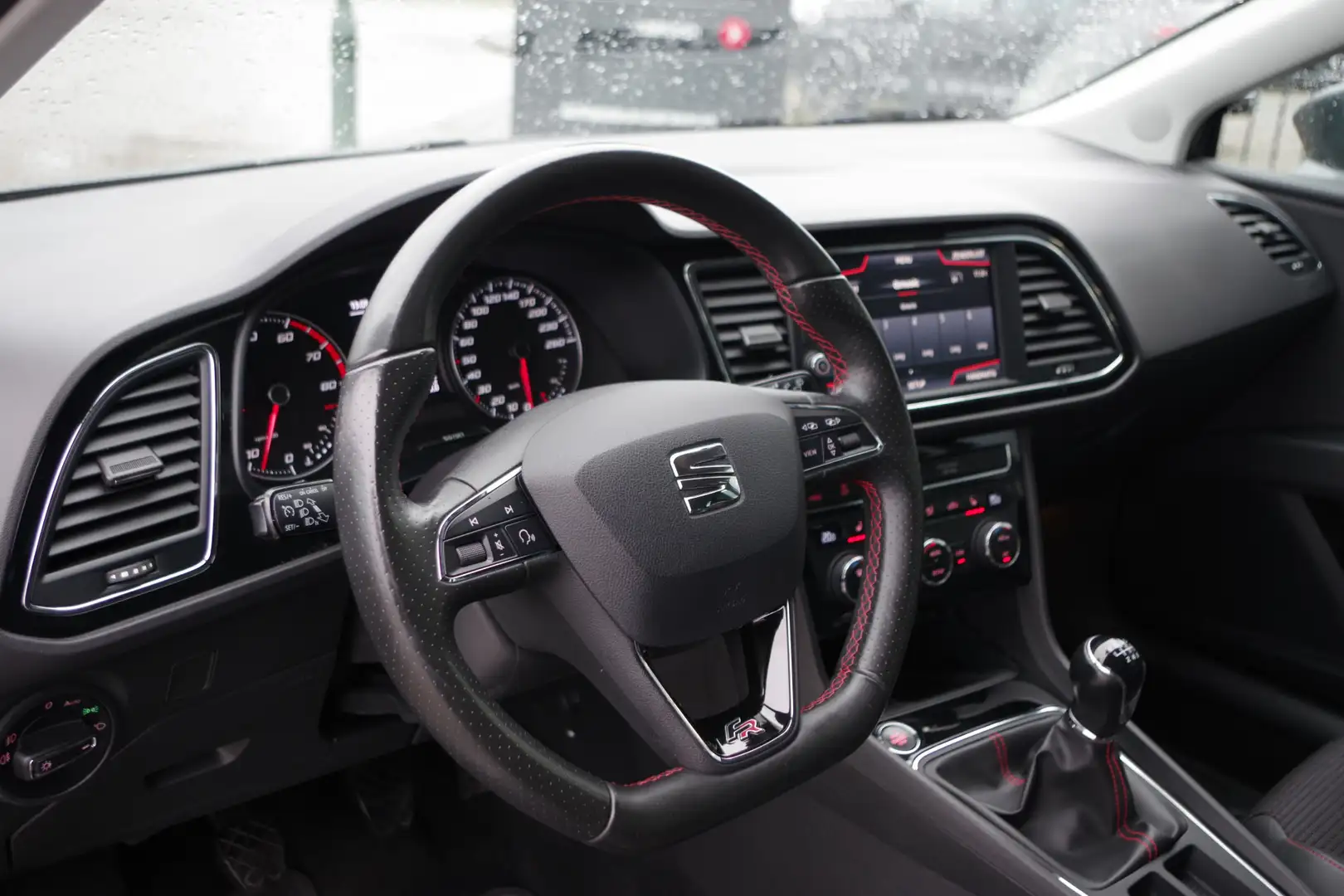 SEAT Leon ST 1.4 EcoTSI 150 PK FR Business Intense, Camera, Grijs - 2