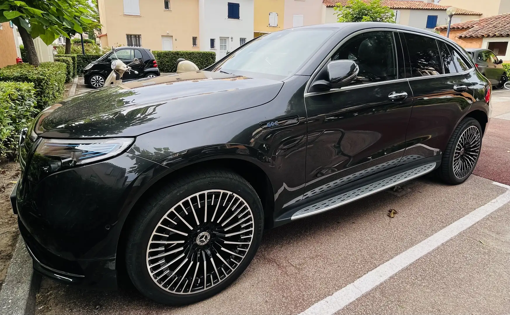 Mercedes-Benz EQC 400 EQC 400 4Matic AMG Line - 1