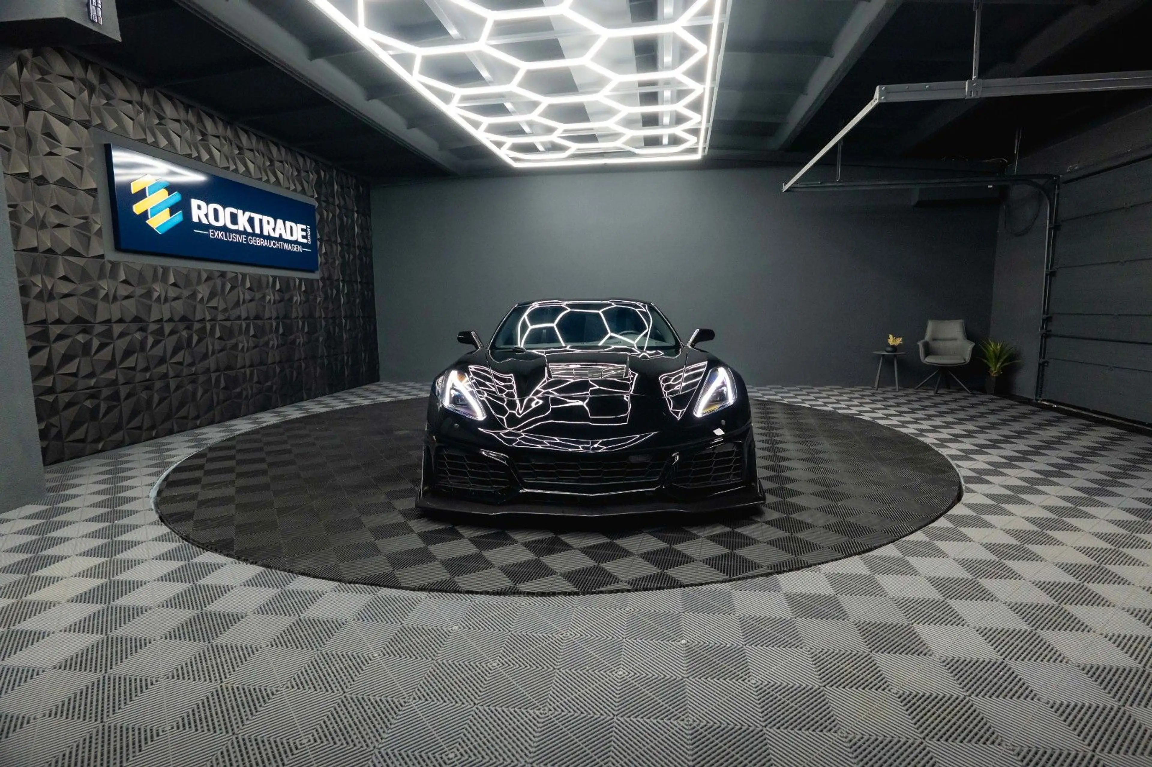 Corvette C7 6.2 V8 Stingray Z06-Design Targa Performance — photo 5