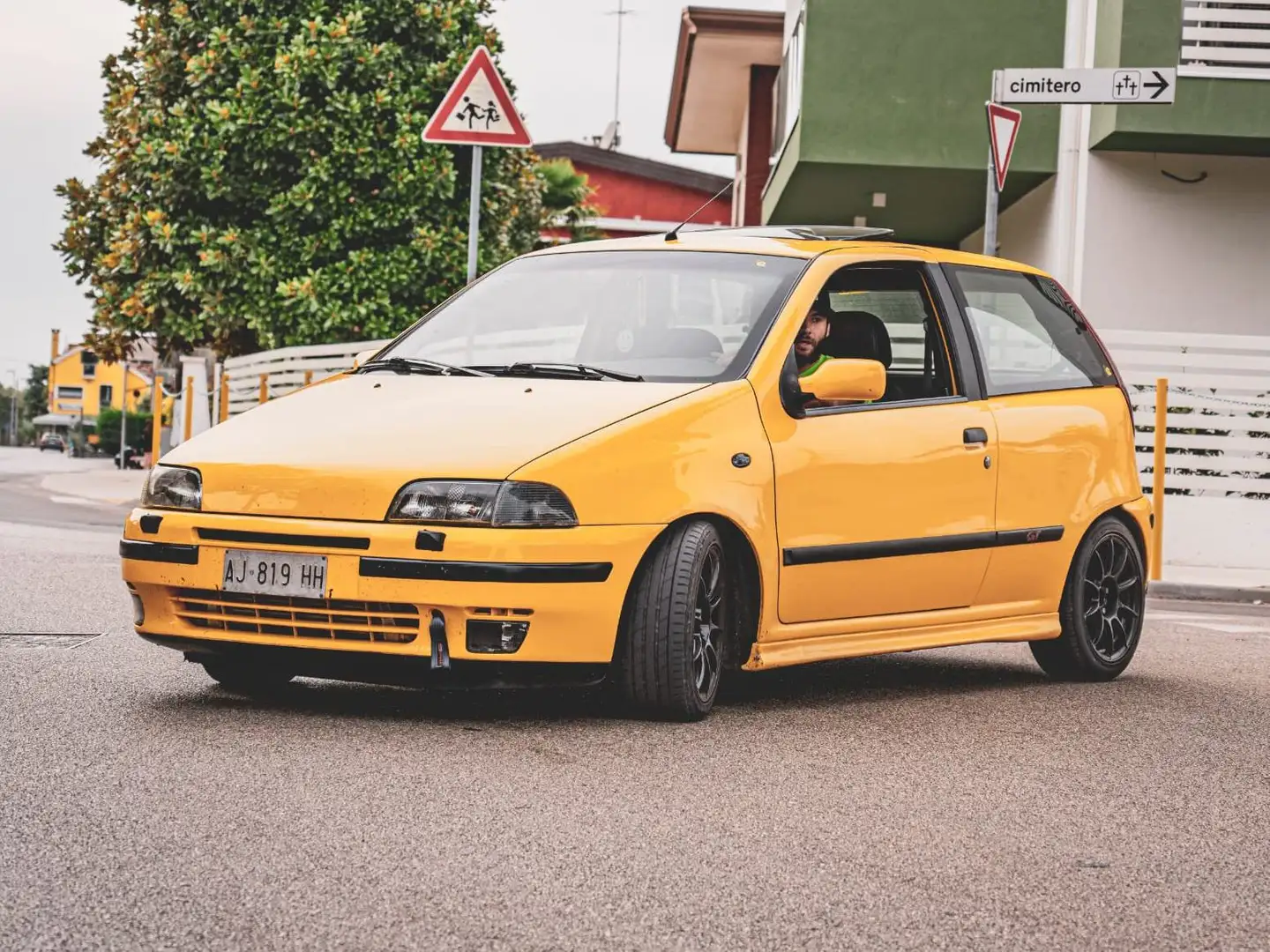 Fiat Punto Punto I 1993 3p 1.4 GT Yellow - 1