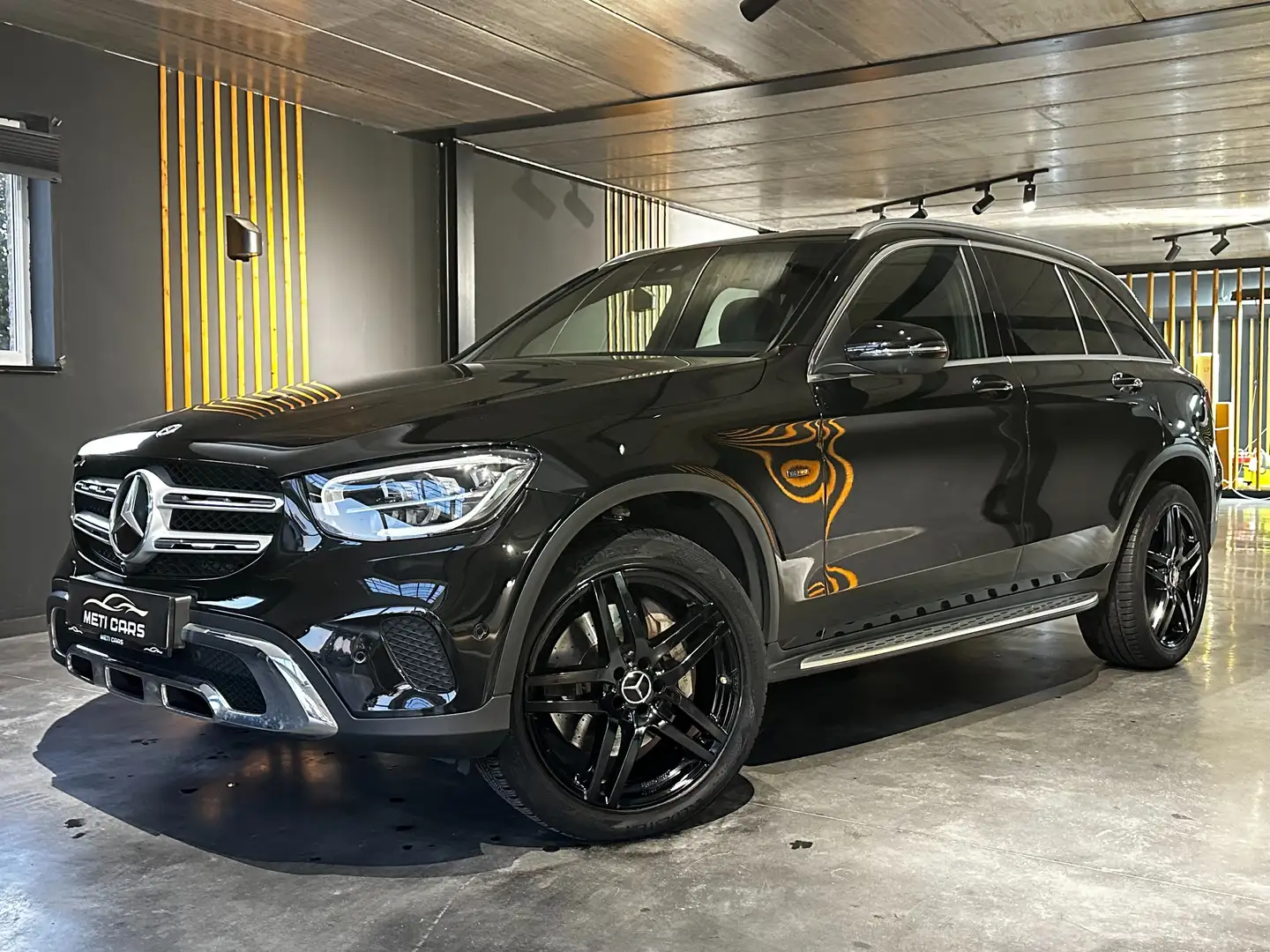 Mercedes-Benz GLC 300 de 4Matic 9G-TRONIC AMG Line | 360° Camera | Zwart - 1