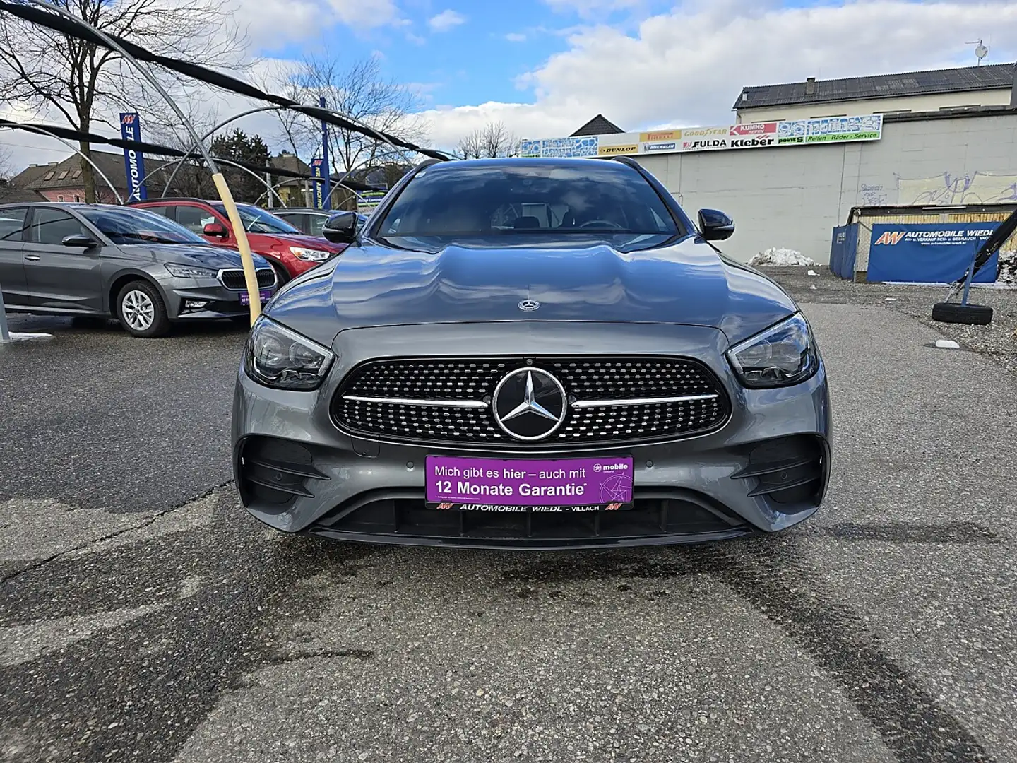 Mercedes-Benz E 300 de T 4Matic Aut. *AMG-Line*AHK* Grau - 2