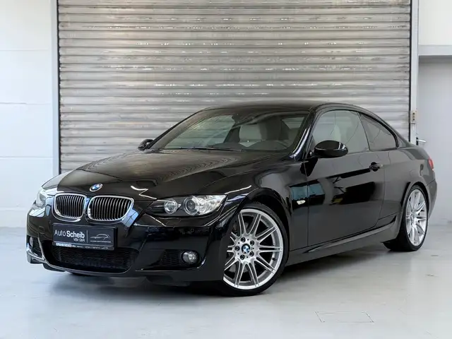 BMW 330 d Coupe*M-Paket*F1*Bi-Xenon*Navi-Prof*Memory