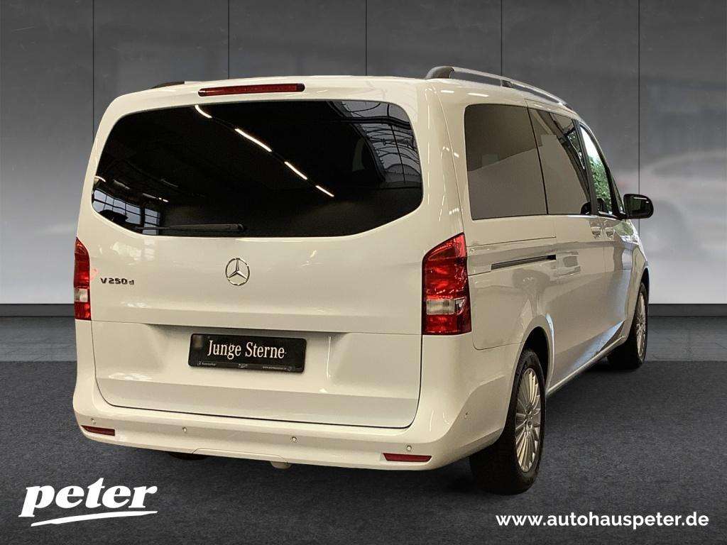 Mercedes-Benz V 250