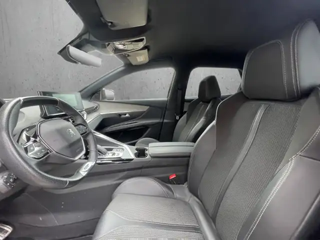 Peugeot 3008 view 9