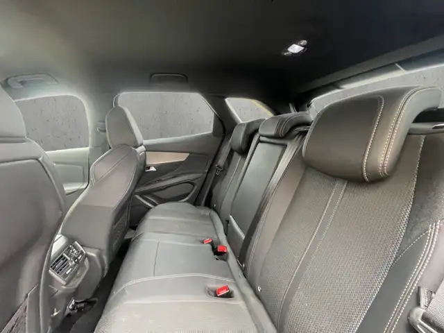 Peugeot 3008 view 8