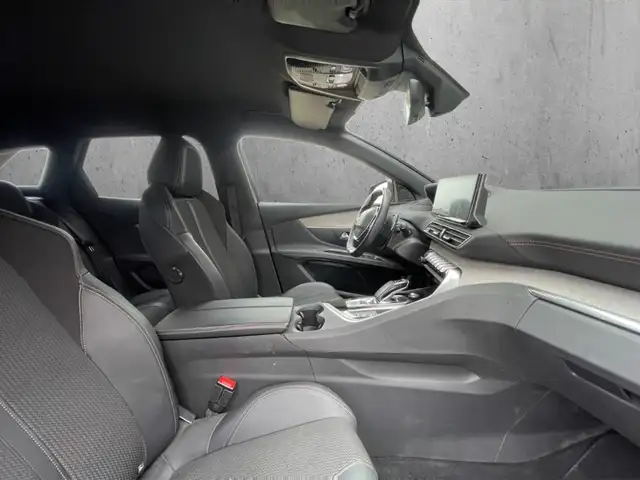 Peugeot 3008 view 13