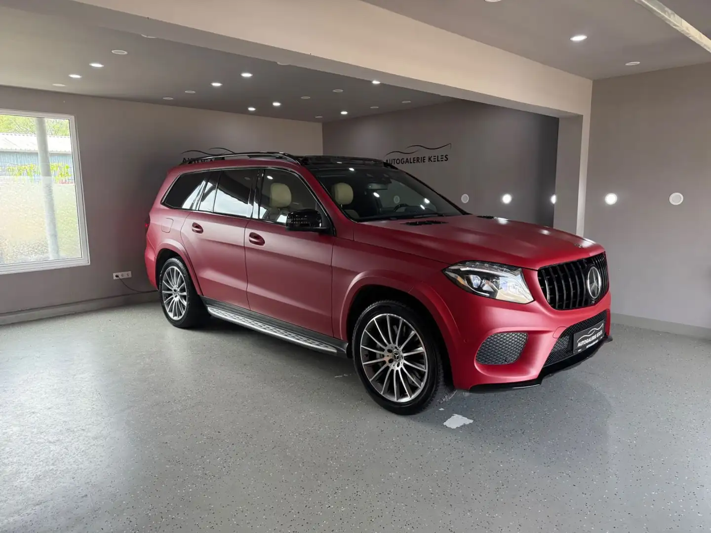 Mercedes-Benz GLS 500 4Matic AMG PAKET 7SITZE PANO*SITZBEL*STH Noir - 1