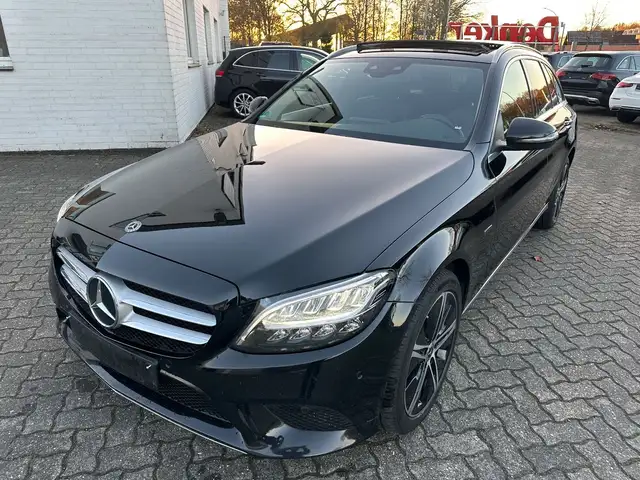 Mercedes-Benz C 300 de T 9G Avantgarde Pano LED Kamera Digital