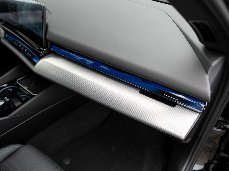 BMW 520 d Tour M-Sport PRO AHK PANO ACC Sitzlüft H&K — photo 13