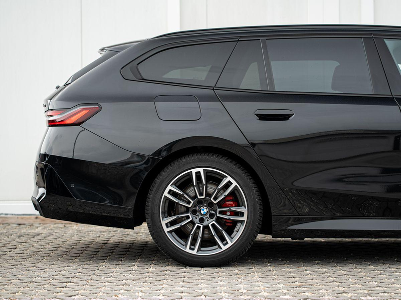 BMW 520 d Tour M-Sport PRO AHK PANO ACC Sitzlüft H&K — photo 5