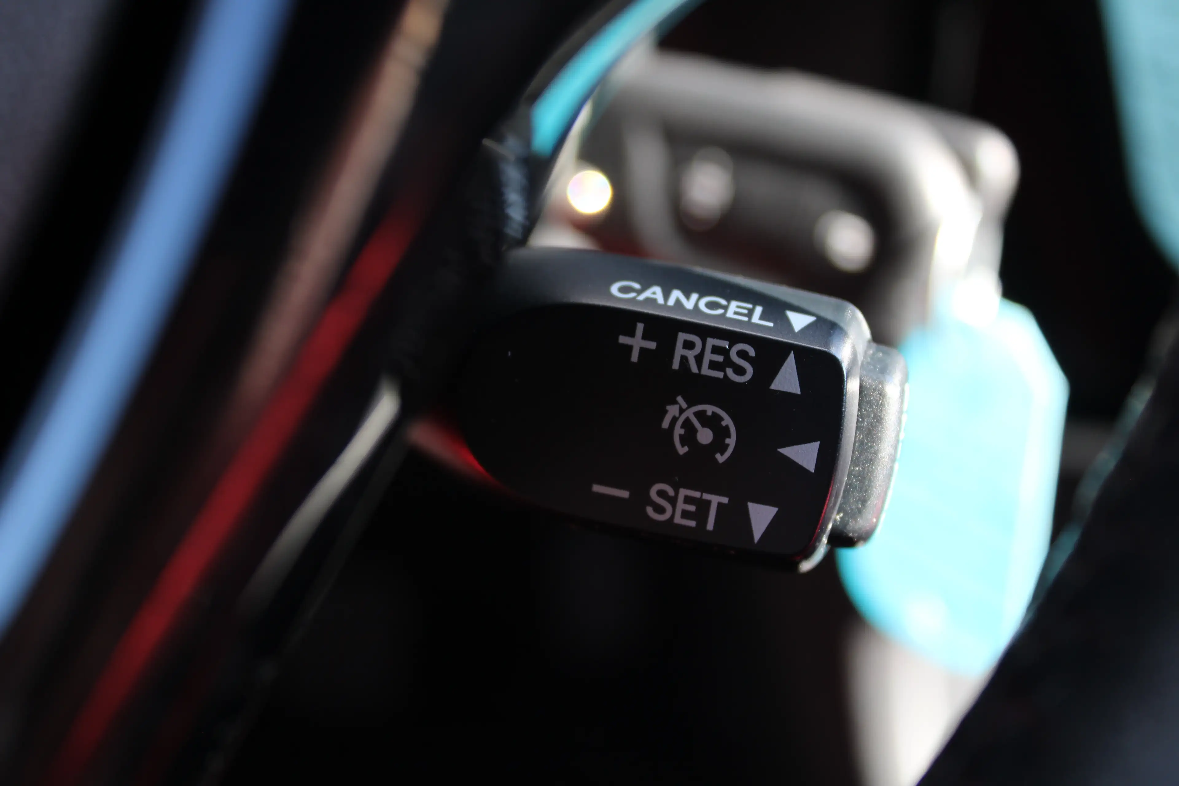 Peugeot 108 1.0 e-VTi Allure | Navi by app | Camera | Climate — photo 24