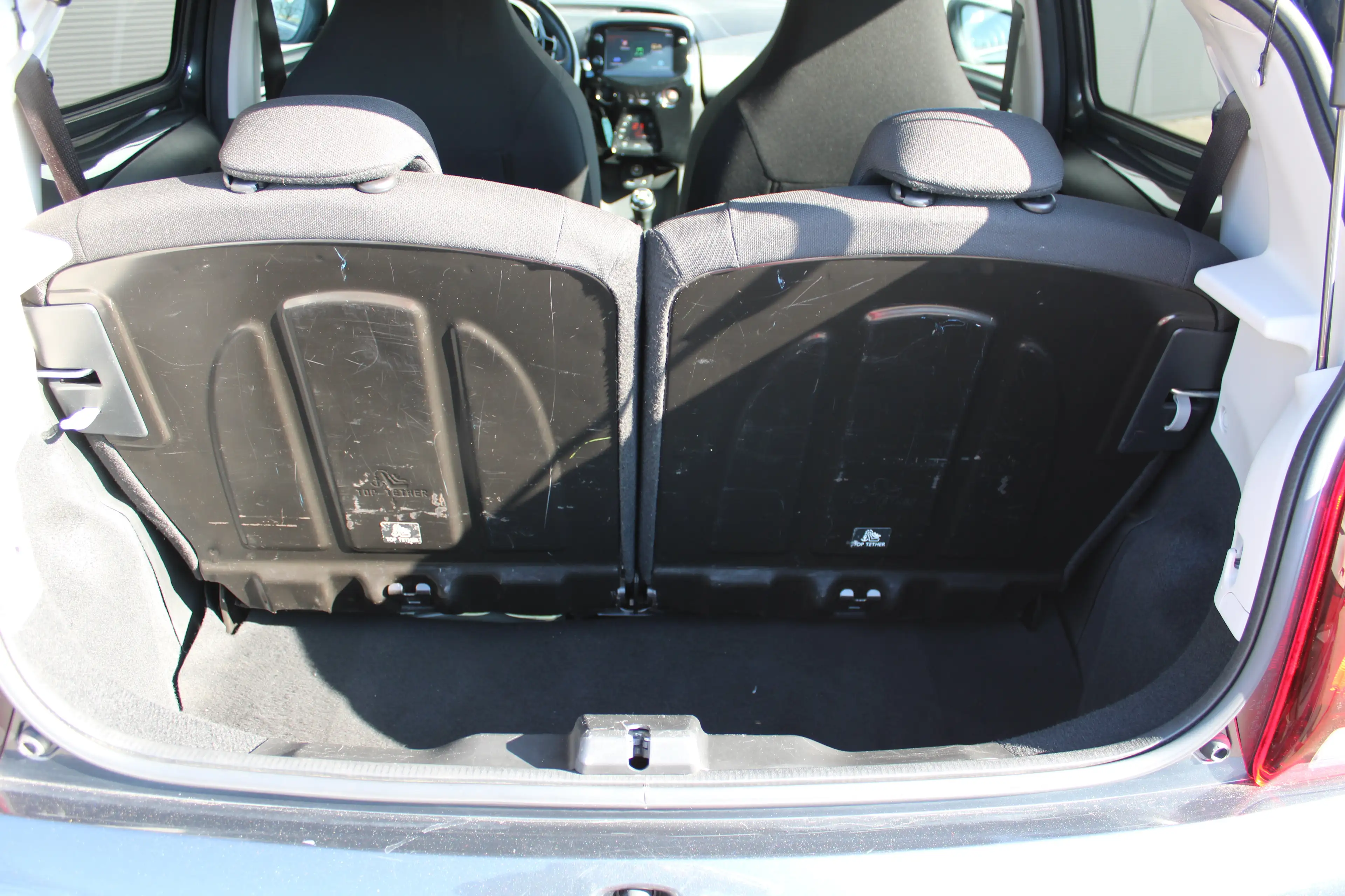Peugeot 108 1.0 e-VTi Allure | Navi by app | Camera | Climate — photo 12