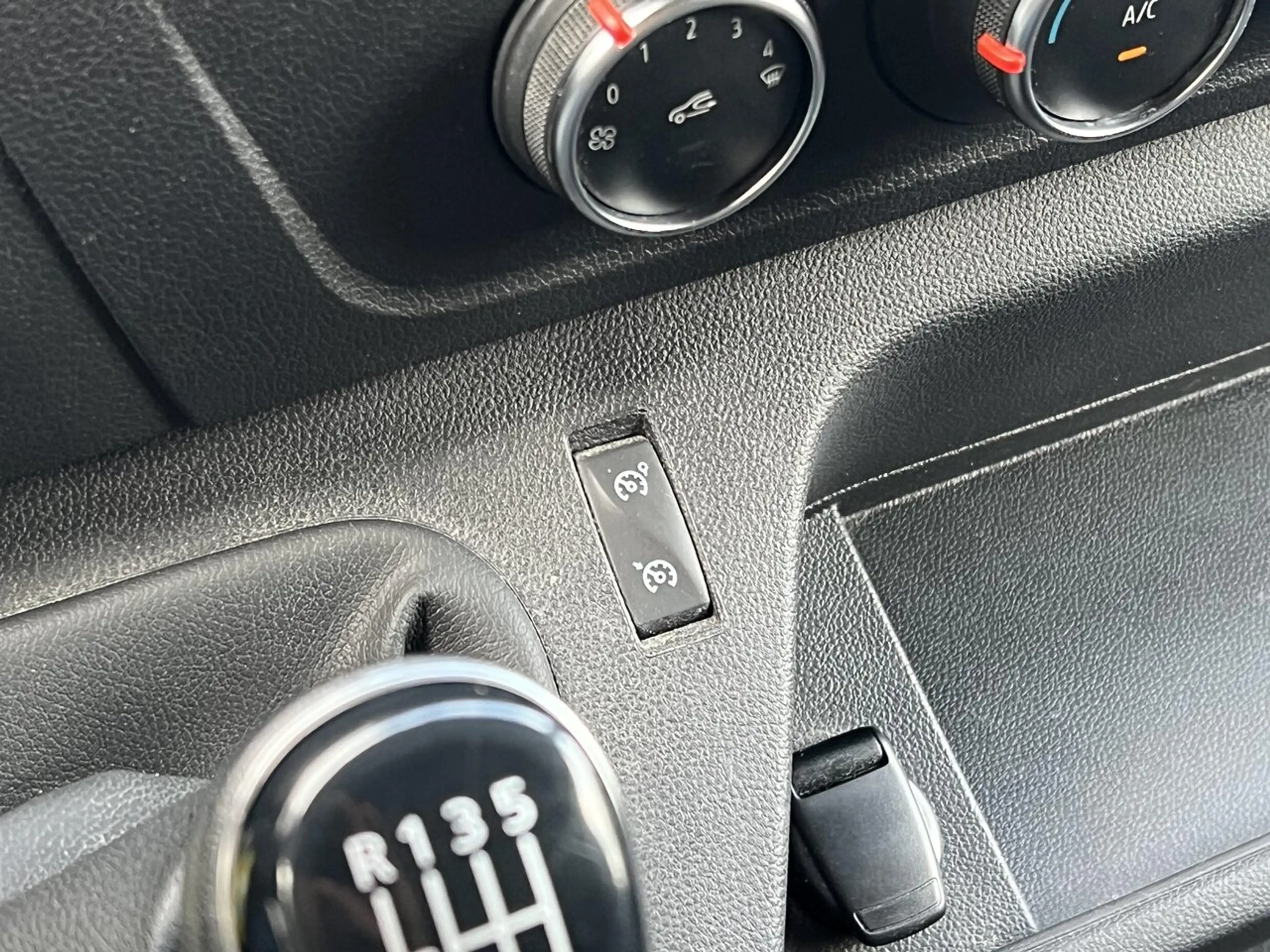 Renault Master dCi 136 Pk Grand Comfort 3.5 t L2H2 * 3 Plaatse... — photo 10