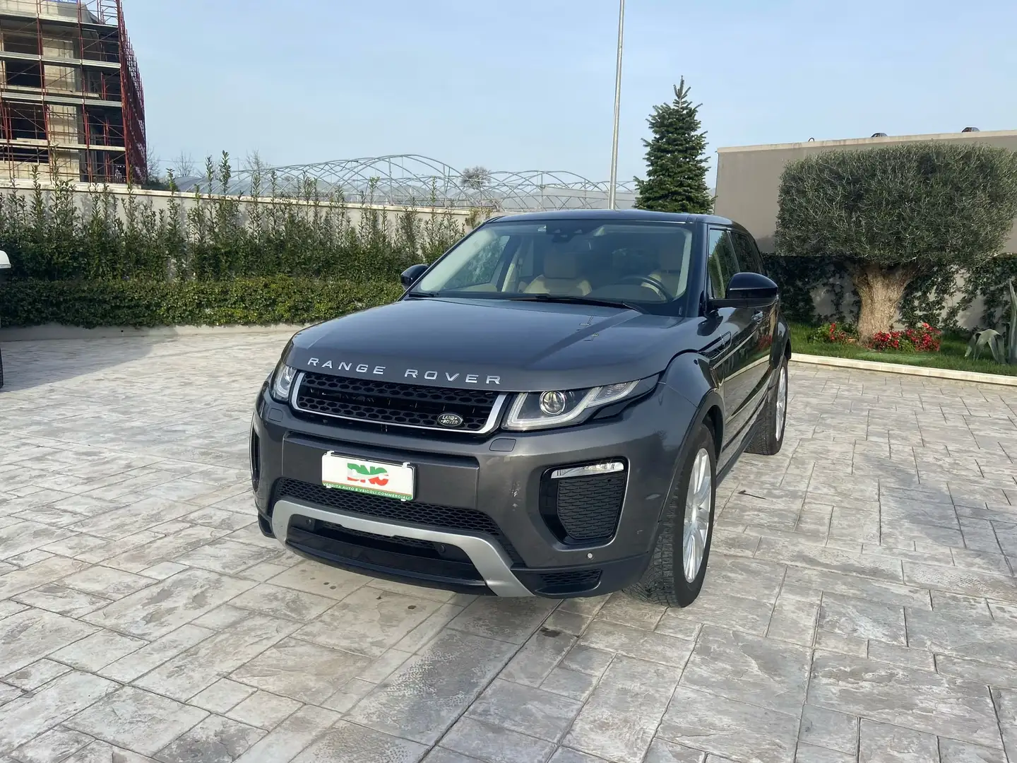 Land Rover Range Rover Evoque 2.0 Td4 180 Cv 5p. Hse Dynamic Gris - 2