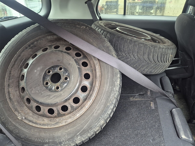 BMW 528 i Österreich-Paket Aut. — photo 15