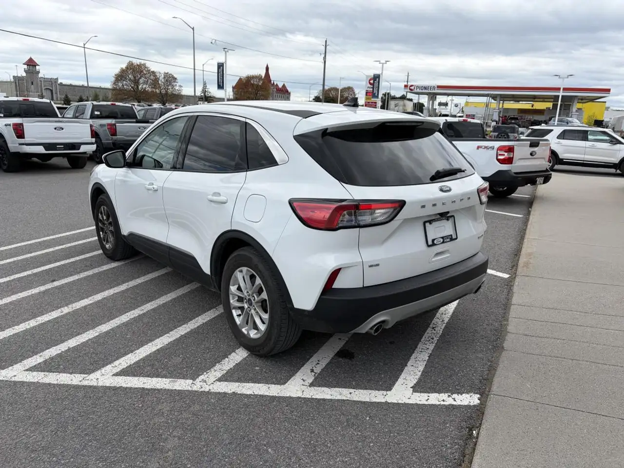 Ford Escape photo Ford Escape