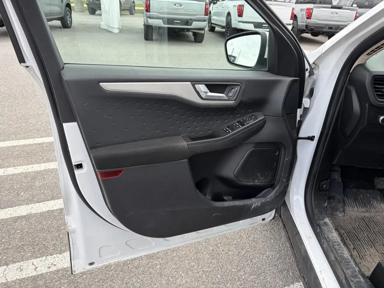 Ford Escape photo Ford Escape