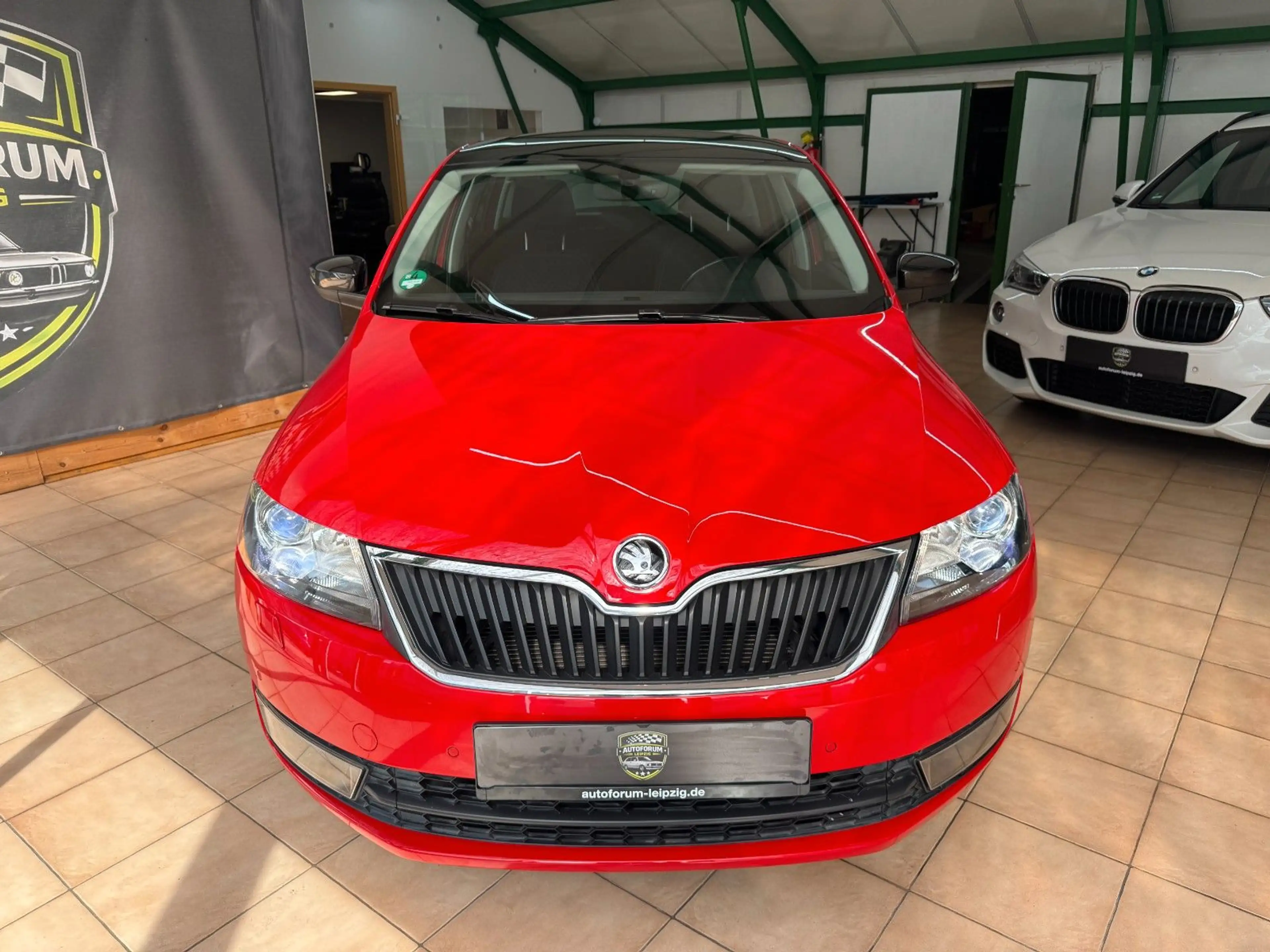 Skoda Rapid/Spaceback Spaceback Edition | HU NEU | XENON | SHZ | — photo 2