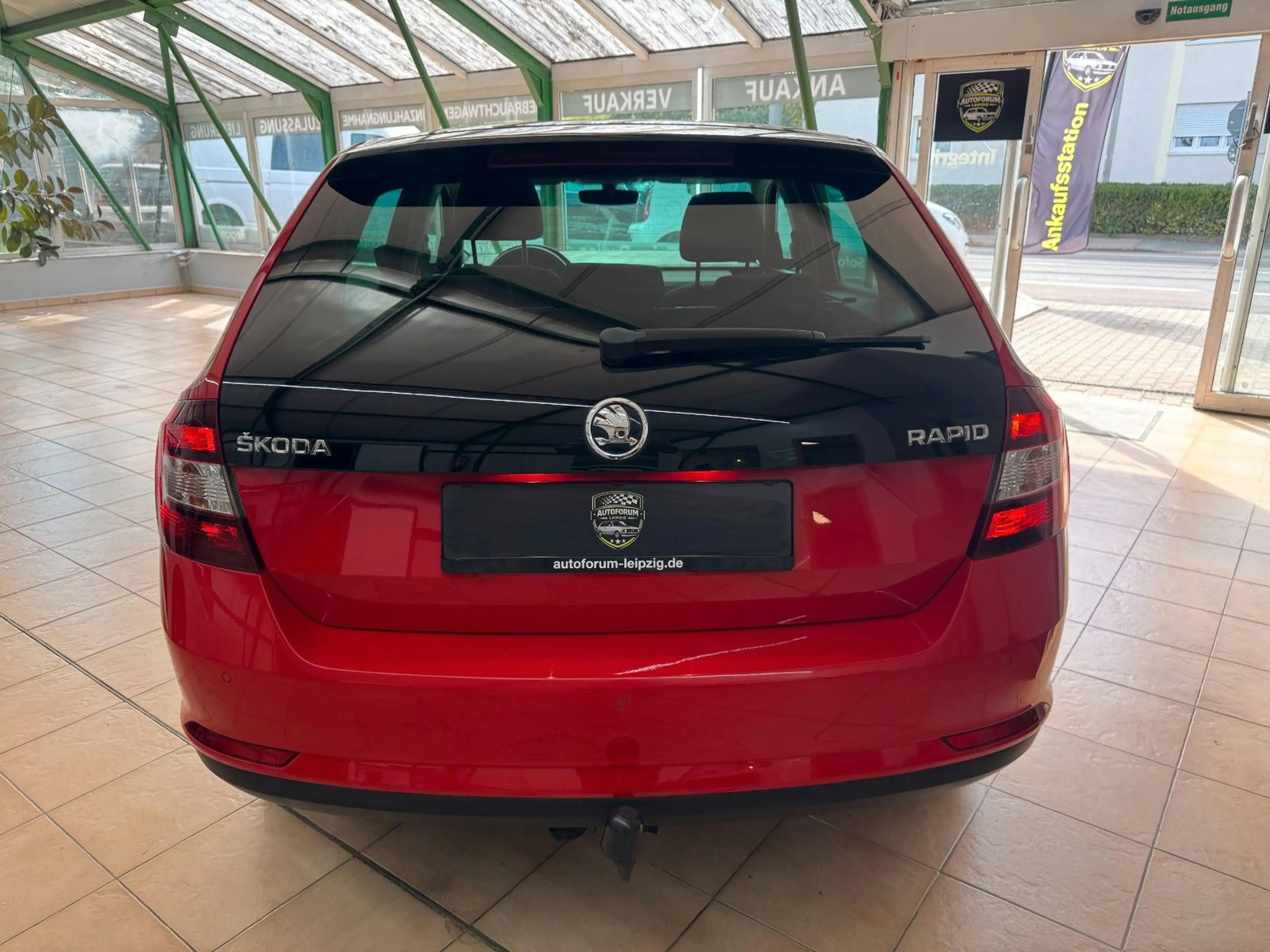 Skoda Rapid/Spaceback Spaceback Edition | HU NEU | XENON | SHZ | — photo 6