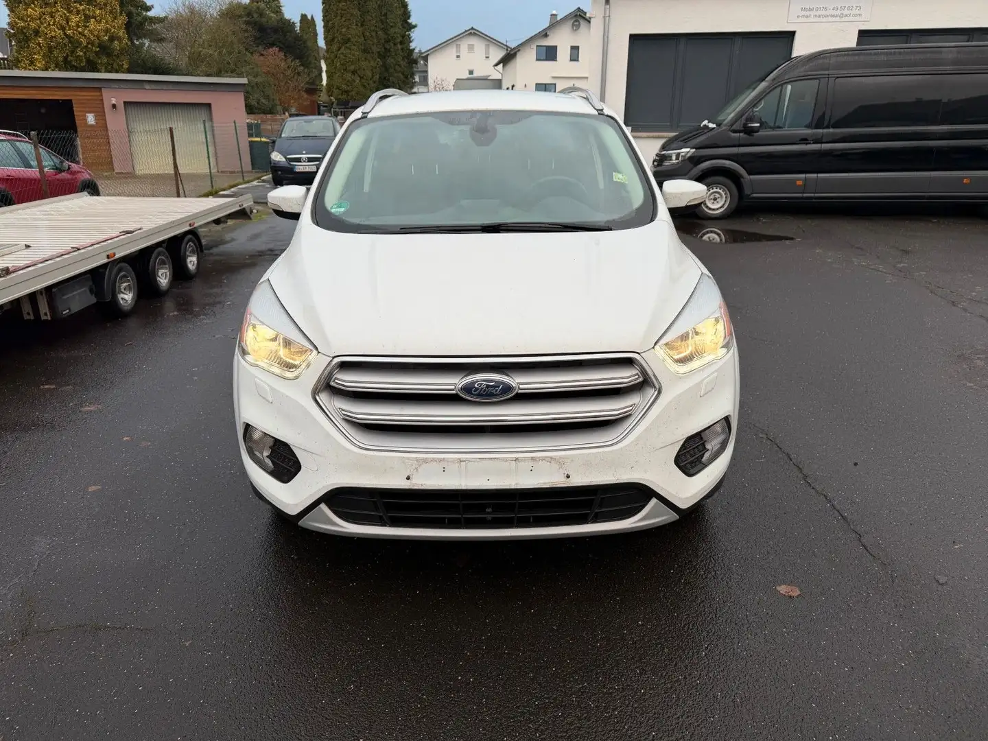 Ford Kuga Business Edition Blanc - 1