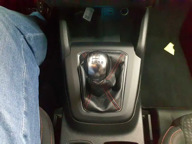 Ford Focus view 10