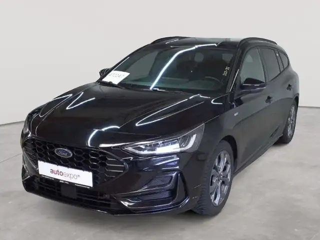 Ford Focus view 2