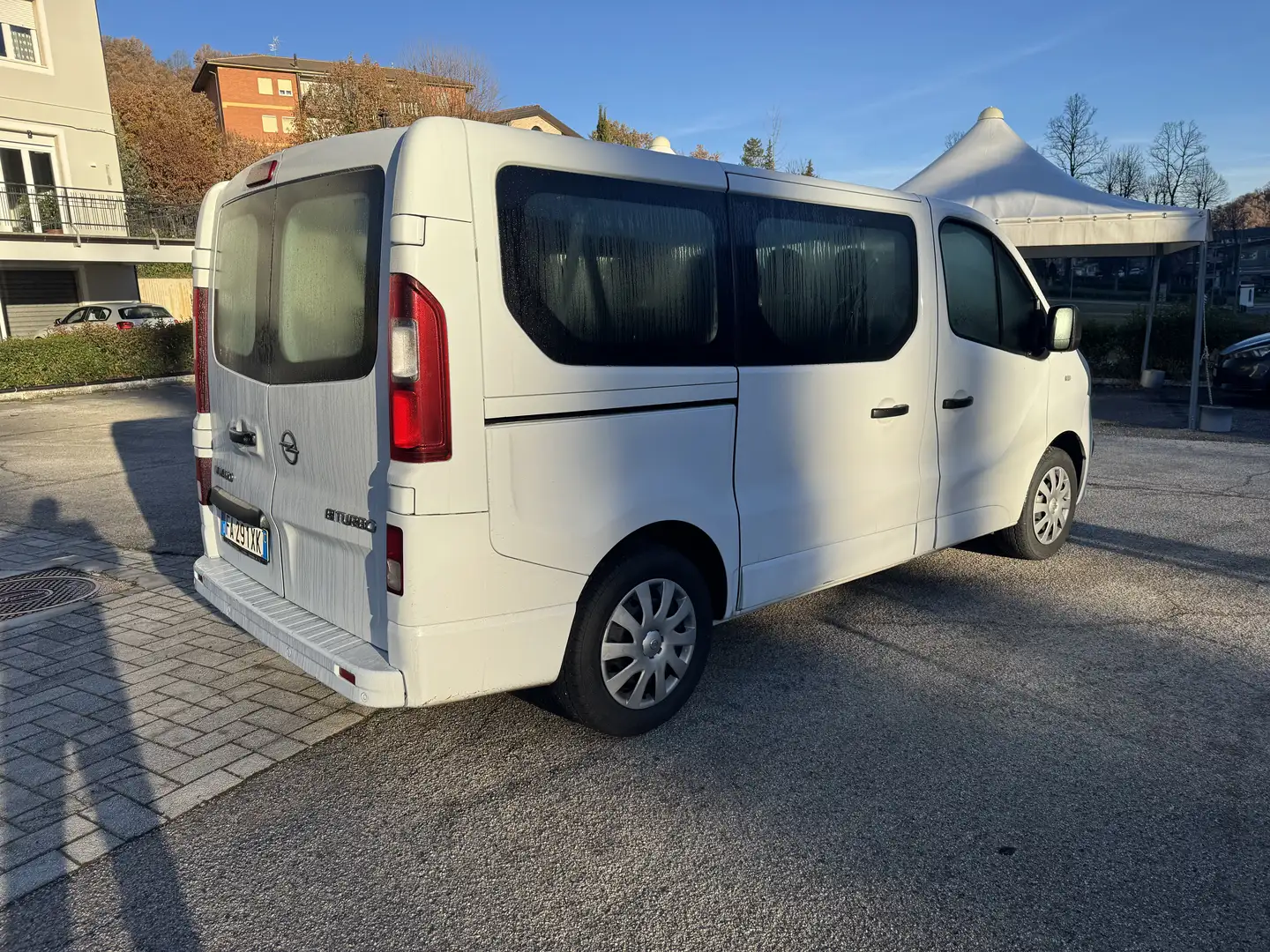 Opel Vivaro 1.6 Diesle 9 Posti - 2