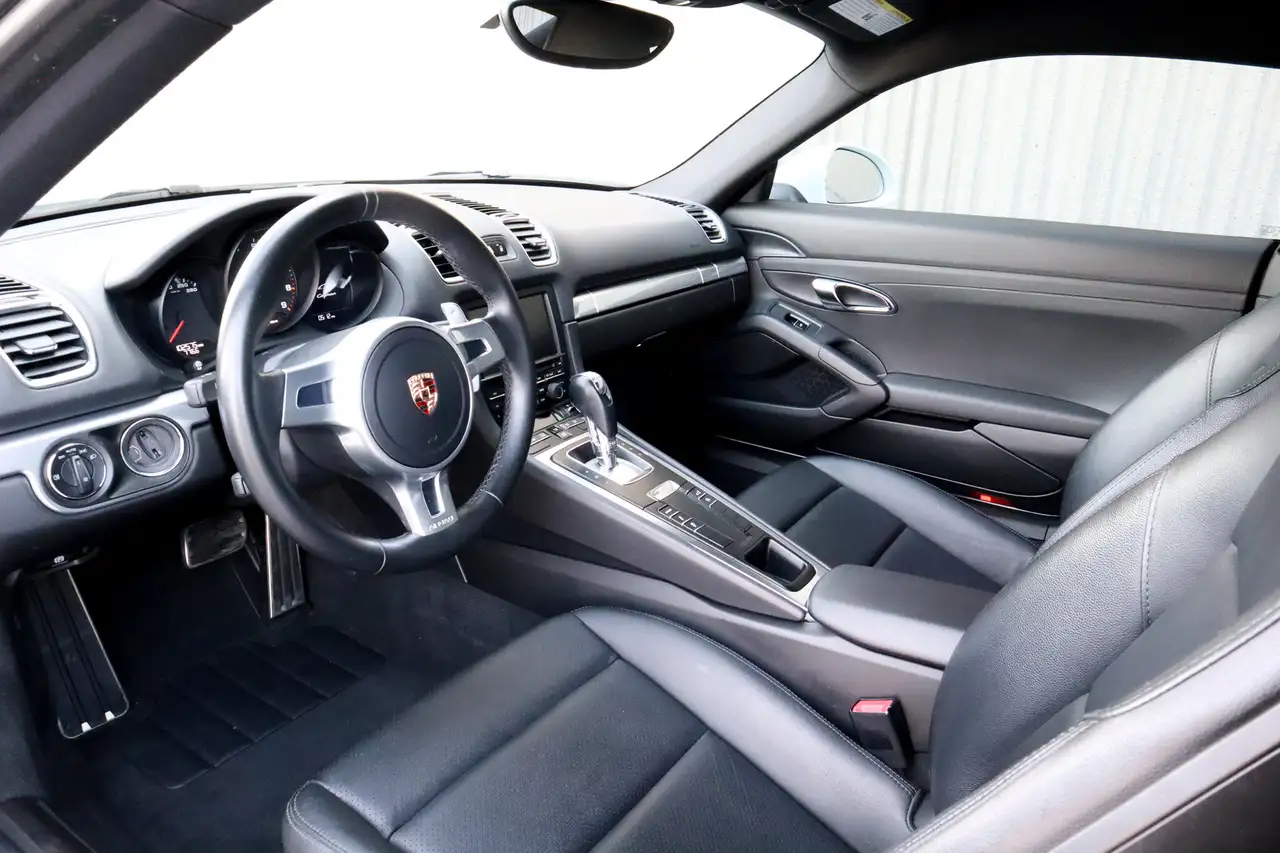 Porsche Cayman photo Porsche Cayman