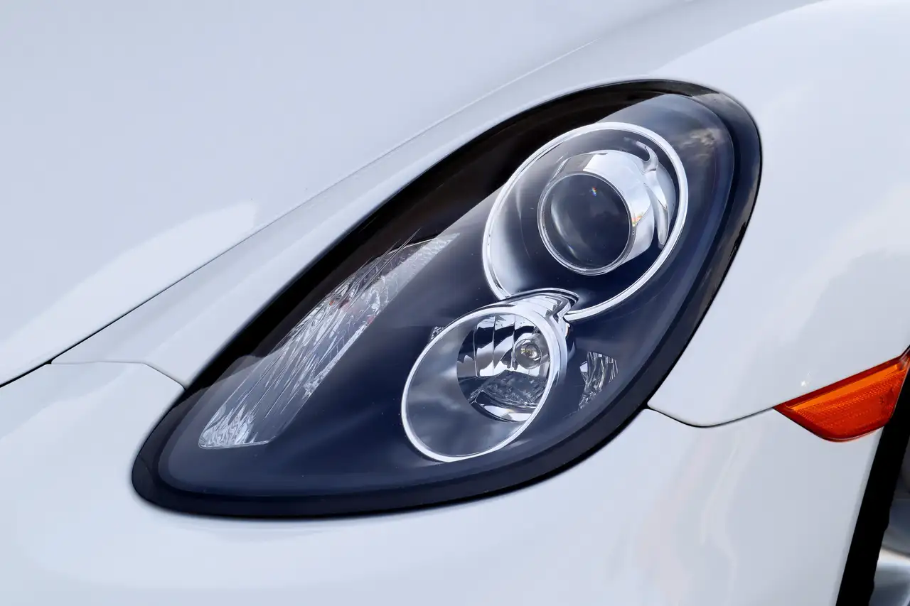 Porsche Cayman photo Porsche Cayman